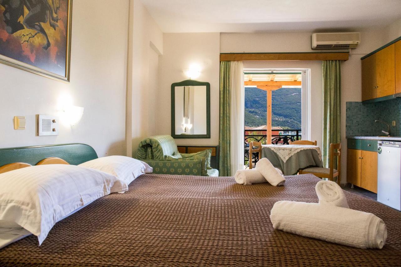 Hotel Odeon Vasilikí Eksteriør billede