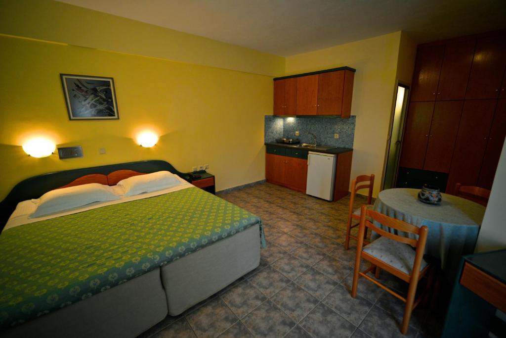 Hotel Odeon Vasilikí Værelse billede